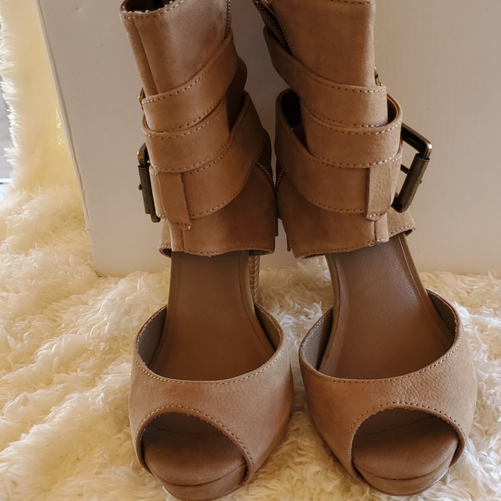 Heel/booties - Picture 7 of 8